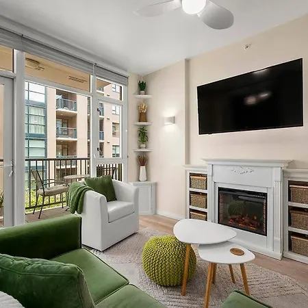 Trendy Condo In The Gaslamp Quarter